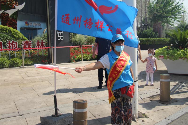 <strong>操大鸡吧视频在线观看免费</strong>